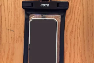 A waterpoof phone pouch to protect valuables while adventuring with a lanyard to wear it around your neck. While it is made for phones, you can put anything inside that will fit such as cash, keys, and more. The intention is to use this when swimming, kayaking, standing under waterfalls, or any other wet adventure where you need to protect valuables from getting wet. This pouch is made of waterproof material, and has a clamp design to seal it, water-tight. This also prevent typical dirt and debri getting inside the pouch.
